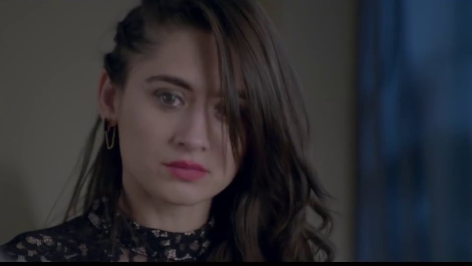 Sanjeeda Sheikh Celebrity Style In Gehraiyaan Episode 4 2017 From Episode 4 Charmboard Gehraiyaan is a horror web series created by vikram bhatt, starring sanjeeda sheikh, vatsal sheth in lead role. dress
