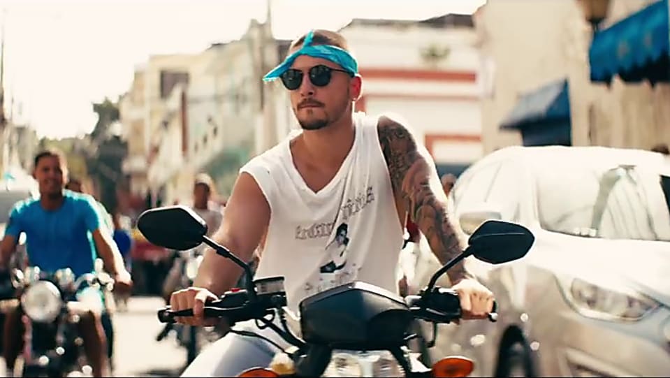 Maluma White T Shirt And Blue Jeans Look Pretty Boy Dirty Boy