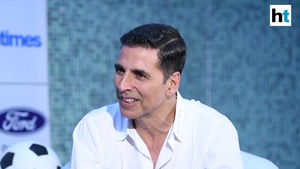 Celebrity Hairstyle of Akshay Kumar from Interview, Hindustan Times, 2019 |  Charmboard