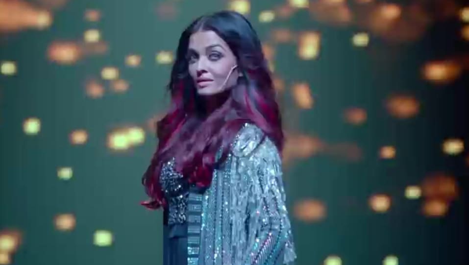 Aishwarya Rai Celebrity Fashion Footwear In Outfit Name Charmboard She plays a perfect role of.