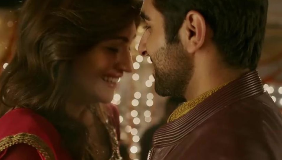 Ayushmann Khurrana Celebrity Style In Bareilly Ki Barfi Official Trailer 2017 From Official Trailer Charmboard Dramacool will always be the first to have the episode so please bookmark and add us on facebook for update!!! kurta