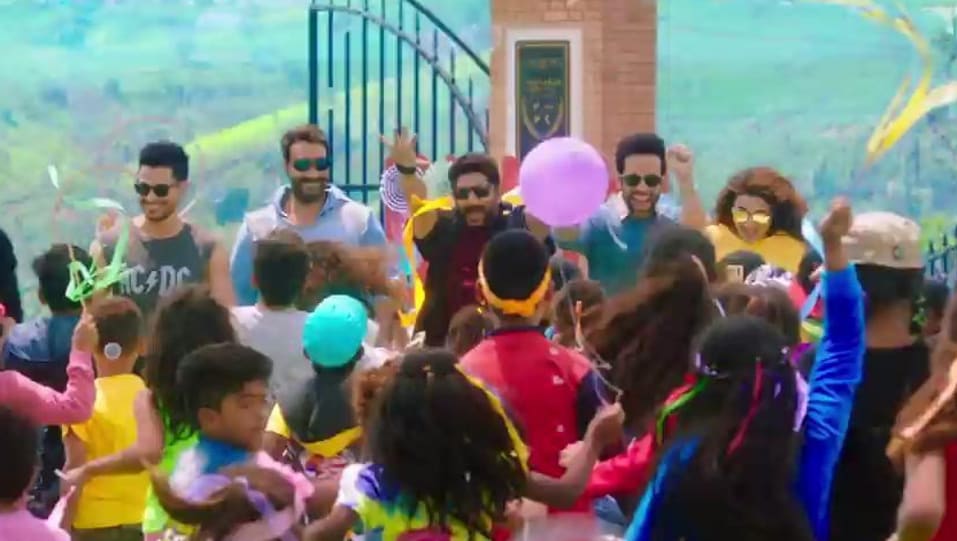 Actors Name Age Wiki Height Birth Place Career Details Golmaal Again Official Trailer 2017 Charmboard Golmaal again (2017) cast and crew credits, including actors, actresses, directors, writers and more. charmboard