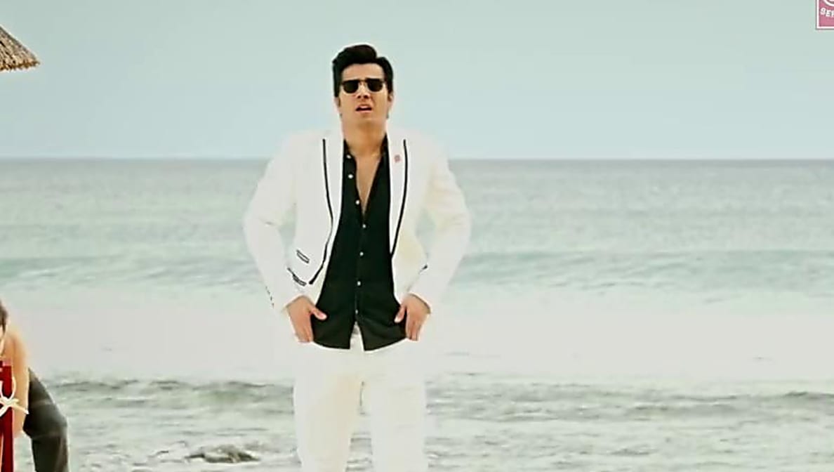 Varun Dhawan Celebrity Style In Aa Toh Sahi Judwaa 2 2017 From
