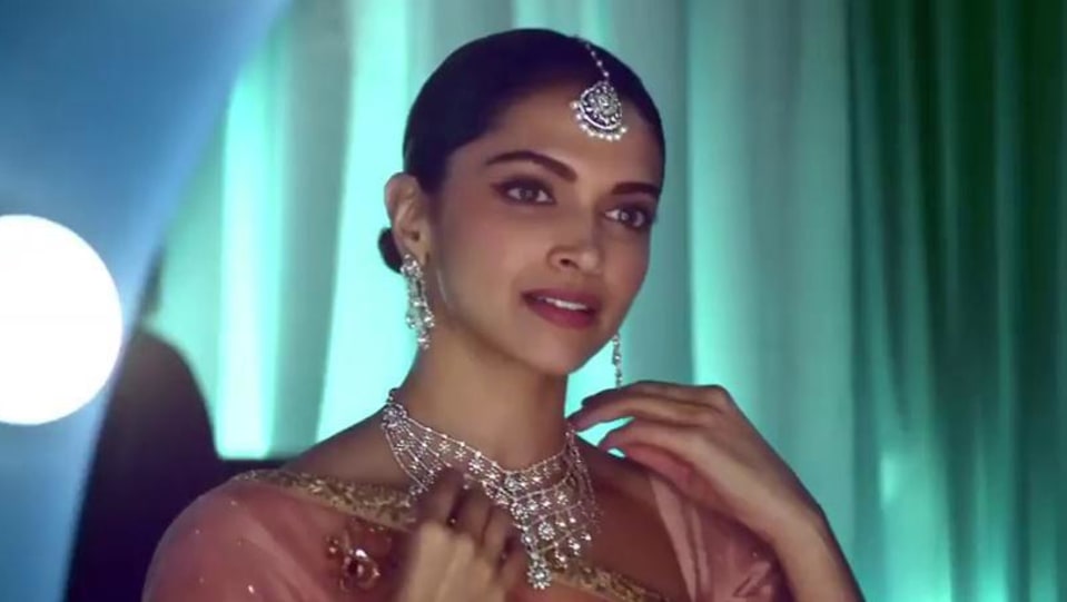 Deepika Padukone Jewellery Accessories From Jewels Of Royalty Tanishq Ad 2017 Celebrity Jewellery Charmboard According to reports, the bollywood couple will be getting married in november and the duo will not be wearing gold jewellery on their special day. otherjewellery