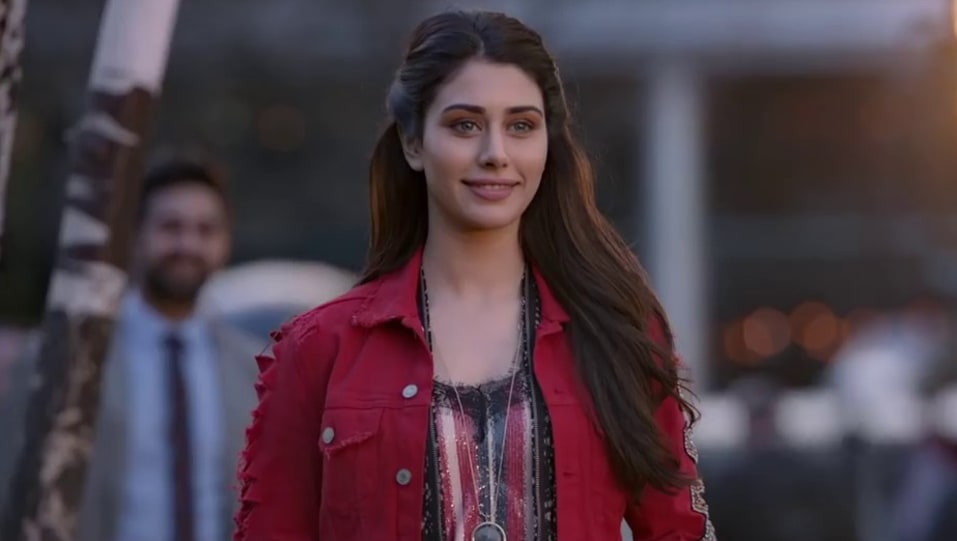 Warina Hussain Celebrity Style In Chogada Loveratri 2018 From Chogada Charmboard We support all android devices such as samsung, google, huawei, sony, vivo, motorola. shrug