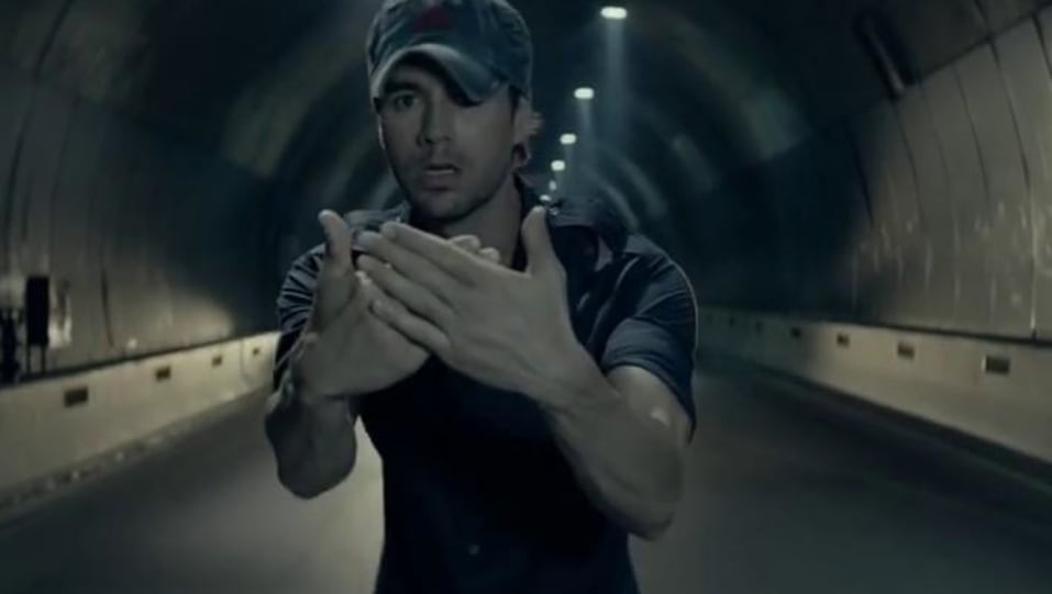 Enrique Iglesias In Black Jeans Outfit Celebrity Clothing Charmboard