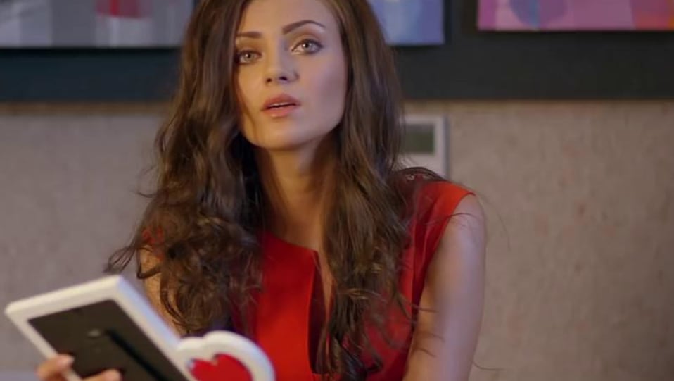 Karina Krichmar Celebrity Style In Aadat Single 2015 From Aadat Charmboard #aadat #ninja#parmishverma #malwarecords malwa records presenting song aadat sung by ninja. dress