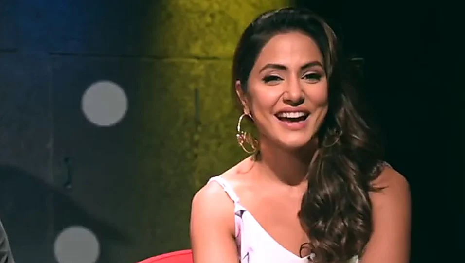 [Image: hina-khan-in-sonu-thukral-and-hina-khan-...i-2018.jpg]