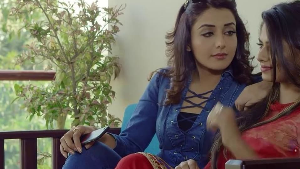 Sonia Mann In Blue Jeans Outfit Celebrity Clothing Charmboard Discover the latest fashion trends in salsa's online store: default