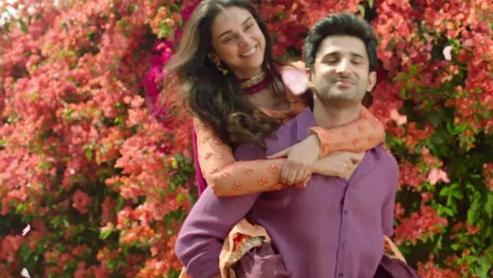 Aditi Rao Hydari Celebrity Style In Lag Ja Gale Bhoomi 2017 From Lag Ja Gale Charmboard Ο αρούν, ένας υποδηματοποιός, ζει ειρηνικά με την κόρη του μπούμι και τον αδερφό του ταζ. kurta