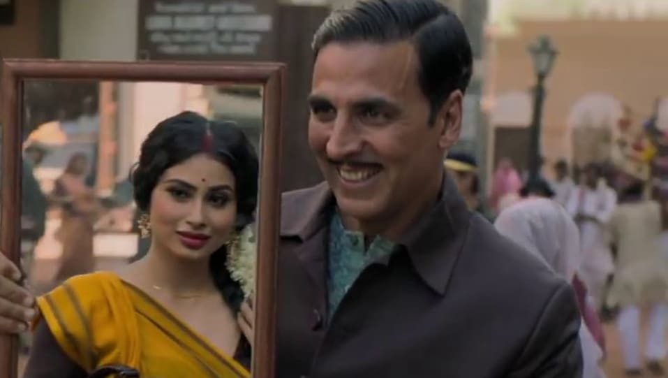 Celebrity Hairstyle of Akshay Kumar from Bolte Parini, Gold, 2018 | Charmboard Celebrity Hairstyle of Akshay Kumar from Bolte Parini, Gold, 2018 | Charmboard
