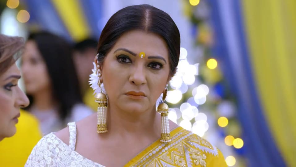 Usha Bachani In Yellow Saree Outfit Celebrity Clothing Charmboard Usha bachani is an indian model and actress. charmboard