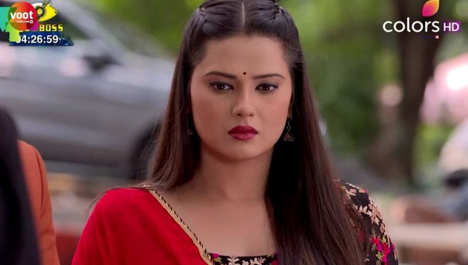 Kratika Sengar In Red Dupatta Outfit Celebrity Clothing Charmboard Kasam is a story of star crossed lovers rishi and tanu who are destined to be together since birth. kurta