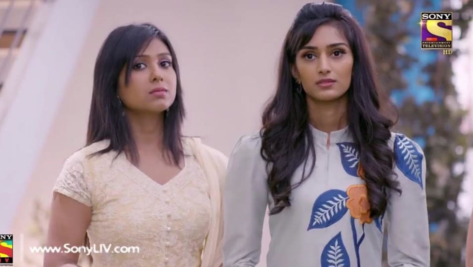 Prerna Panwar Celebrity Style In Kuch Rang Pyar Ke Aise Bhi Episode 14 2017 From Episode 14 Charmboard Dev doesn't know that sonakshi was pregnant when they separated and sonakshi raised suhana on her own.