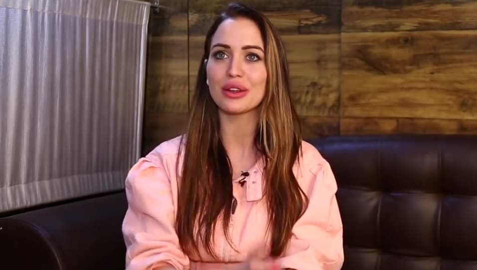 Actors Name Age Wiki Height Birth Place Career Details Interview India Forums 2019 Charmboard Not known does lucinda nicholas drink alcohol?: charmboard