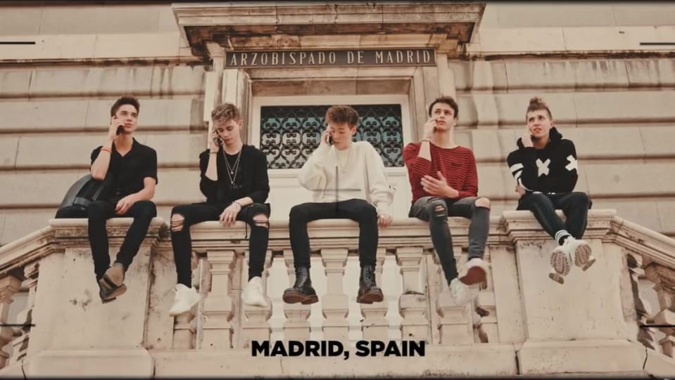 corbyn besson outfits
