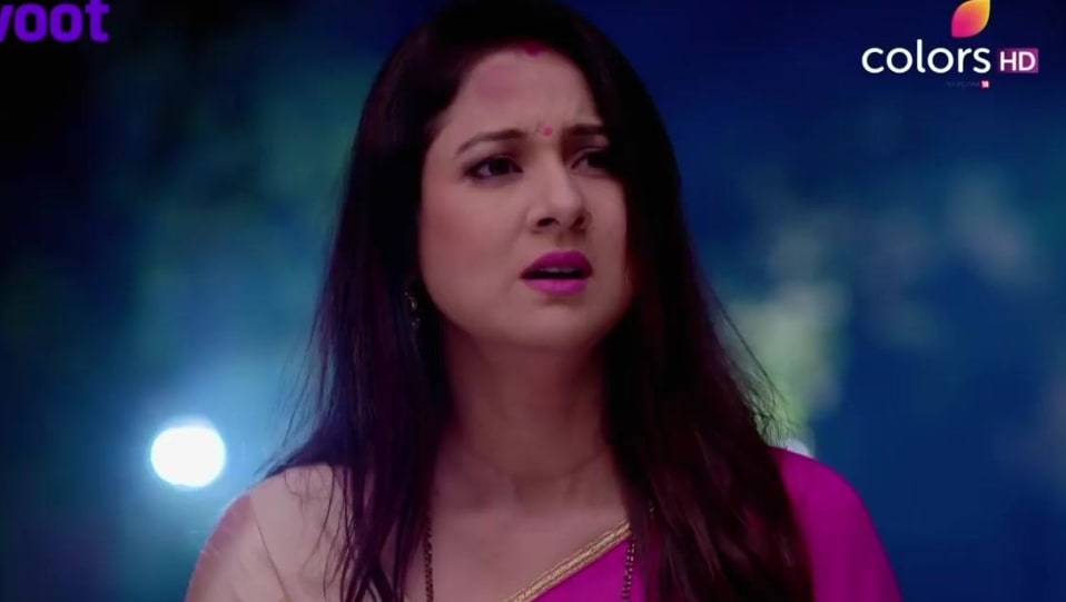 Keerti Gaekwad Kelkar Celebrity Style In Sasural Simar Ka Episode 2013 2017 From Episode 2013 Charmboard Kushi touches everyone's feets except simar and roli's, who warns her that she will keep a watch on. watch
