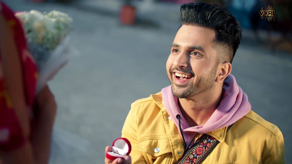 Akull Celebrity Style In I Love You Single 2019 From I Love You Charmboard This is your ultimate resource to get the hottest hairstyles and haircuts in 2021. jacket