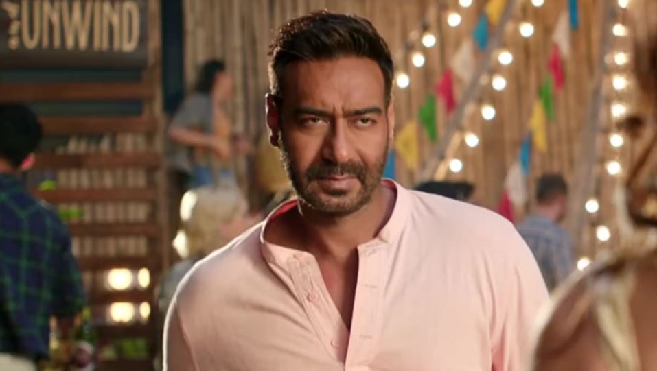 Ajay Devgan Celebrity Style In Mukhda Vekh Ke De De Pyaar De 2019 From Mukhda Vekh Ke Charmboard Also when you press . tees