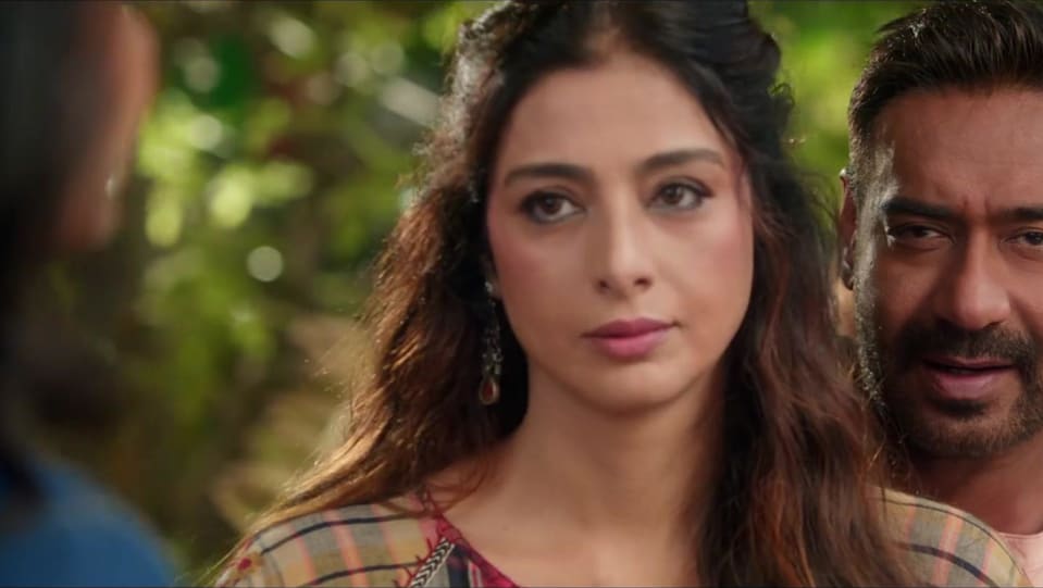 Celebrity Hairstyle Of Tabu From Mukhda Vekh Ke De De Pyaar De 2019 Charmboard Tere pyar tu sadqay jawan hot mujra dance best mujra dance performance. celebrity hairstyle of tabu from mukhda