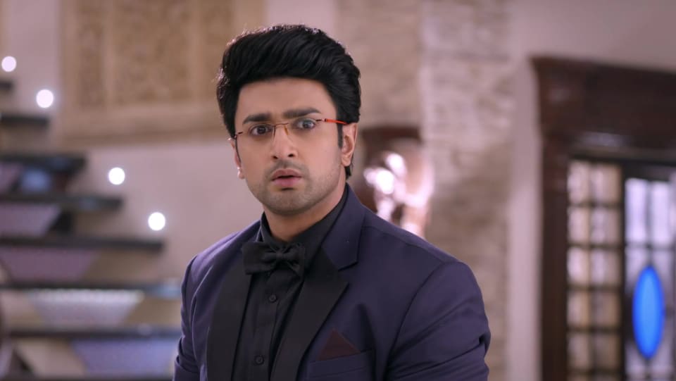 Nishant Malkani in Black Formalshirts Outfit - Celebrity Clothing ...
