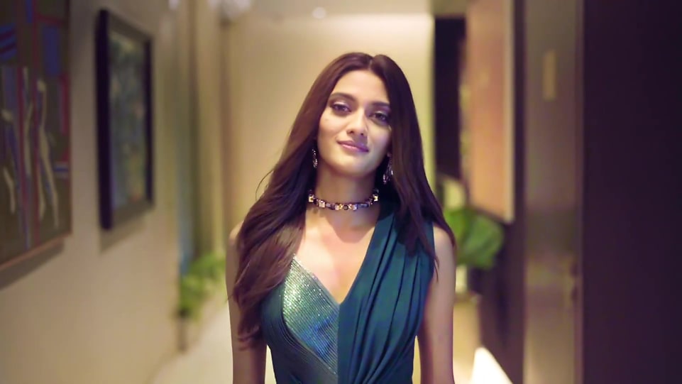 Get Shreya Shanker Long Straight Hair Hairstyle In Beauty Pageants