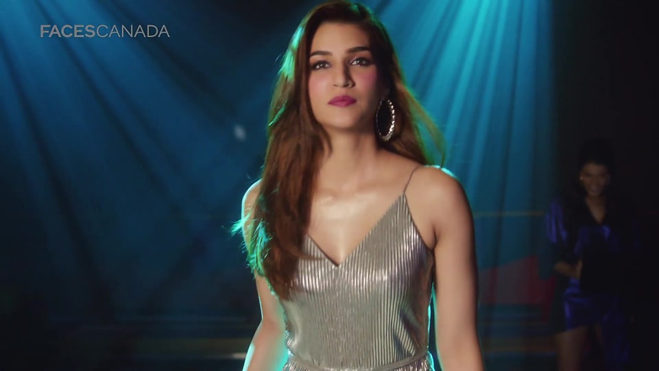 Get Kriti Sanon Tousled Straight Hair Hairstyle In Faces Canada