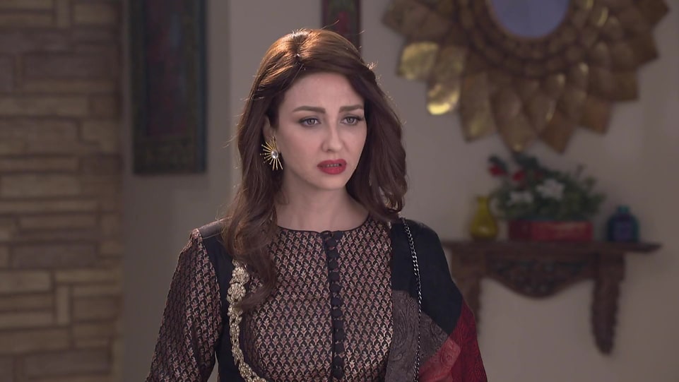 Get Saumya Tandon Tousled Wavy Hair Hairstyle In Bhabi Ji Ghar Par