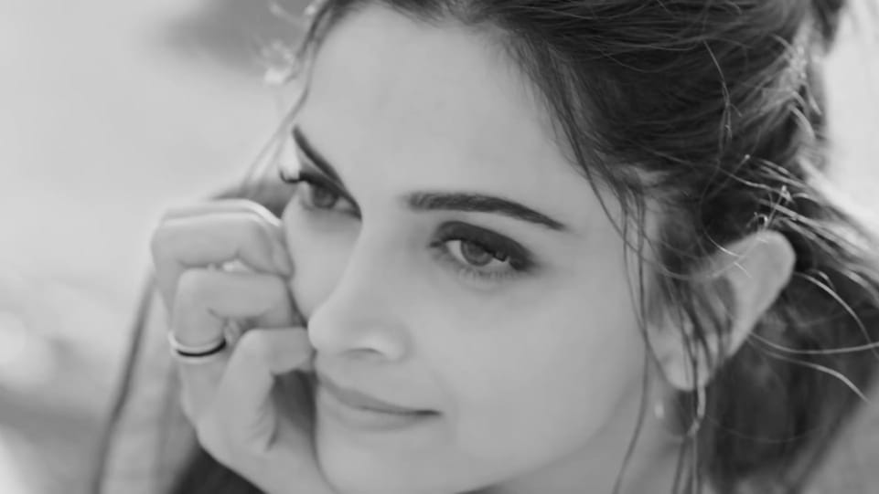 Actors Name Age Wiki Height Birth Place Career Details Experience Axis Axis Bank 2018 Charmboard