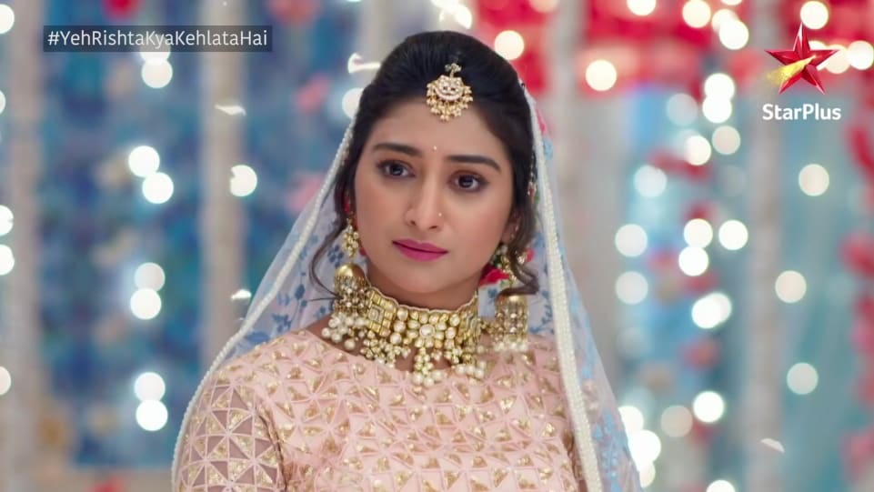 Celebrity Makeup Of Mohena Singh From Promo Yeh Rishta Kya Kehlata Hai 2019 Charmboard Fan created page of yeh rishtey hai pyaar ke. charmboard