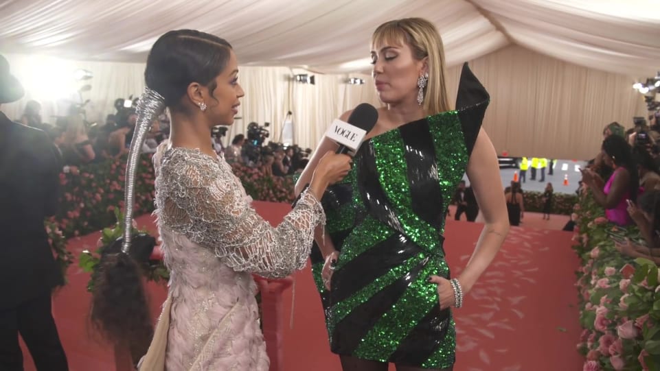 liza koshy dress
