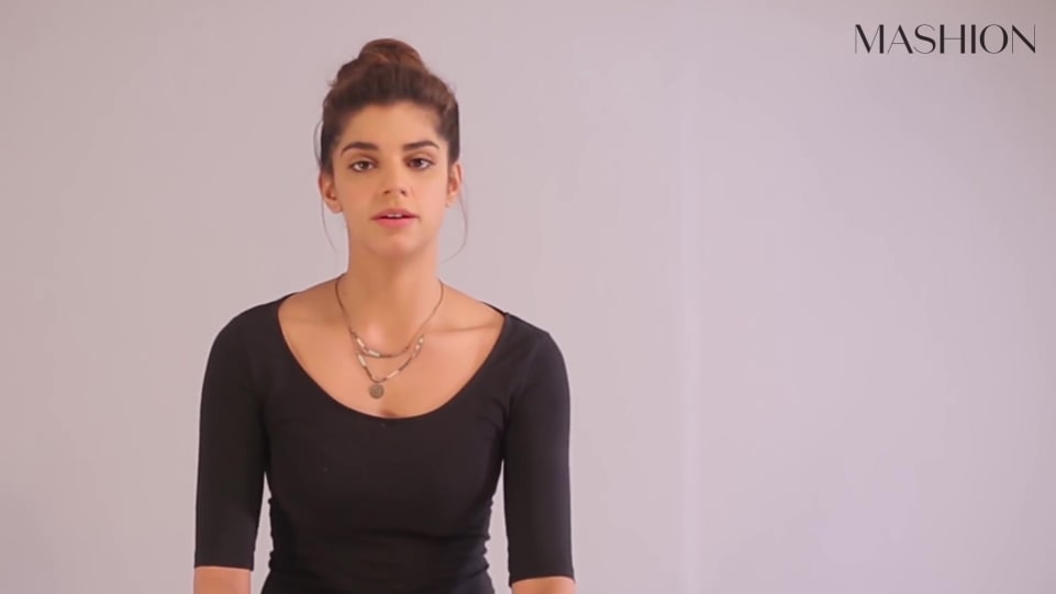 Sanam Saeed In Blue Jeans Outfit Celebrity Clothing Charmboard With the increase in the amount of innovations, the change in trend and from flapper dresses to pinup clothing and from retro swimwear to indie clothing, the vintage look is a culmination of fashion from the 20's to the 70's.