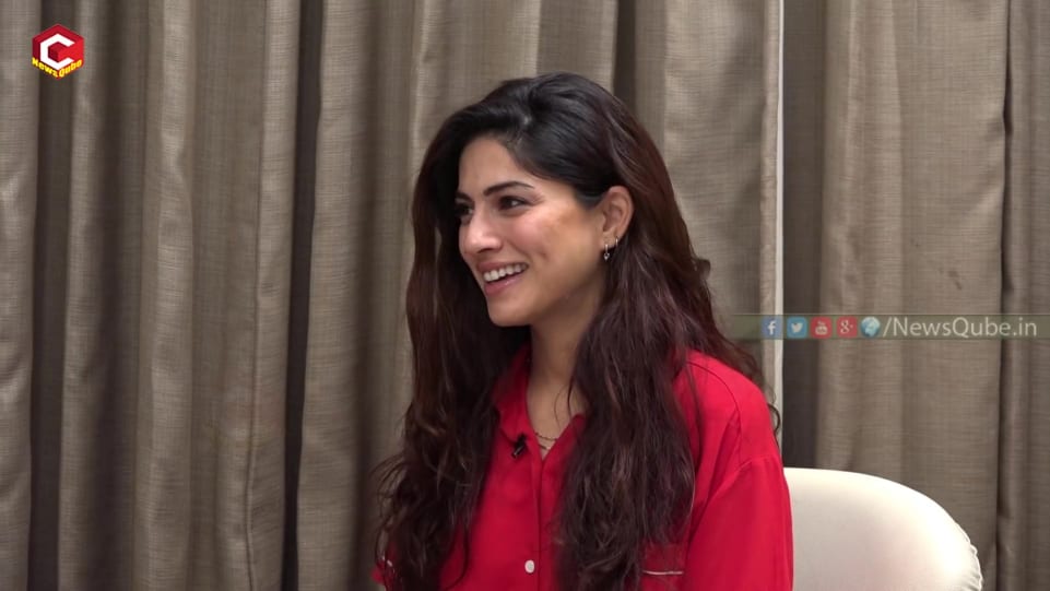 Sapna Pabbi Celebrity Style In Interview Newsqube 2018 From Interview Charmboard Watch actress sapna pabbi known for doing films like khamoshiyan and hit tv series 24 as. charmboard