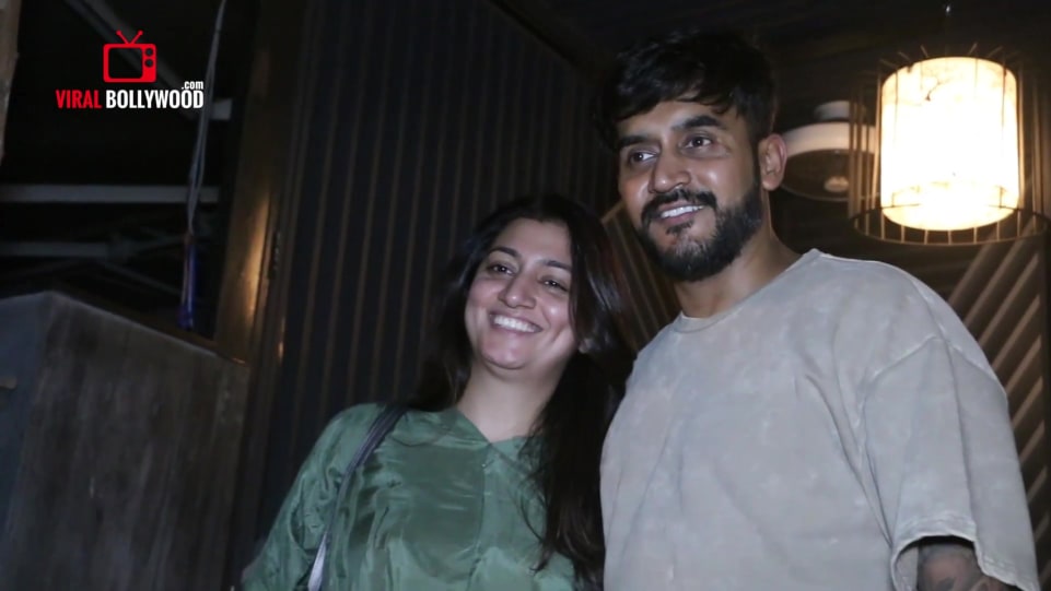 Nalini Datta Celebrity Style In Celeb Spotting Viral Bollywood 2019 From Celeb Spotting Charmboard I like this one, she looks completely adorable, and it's true, she definitely looks younger than the other ones, you are really good drawing the body type for each age. charmboard