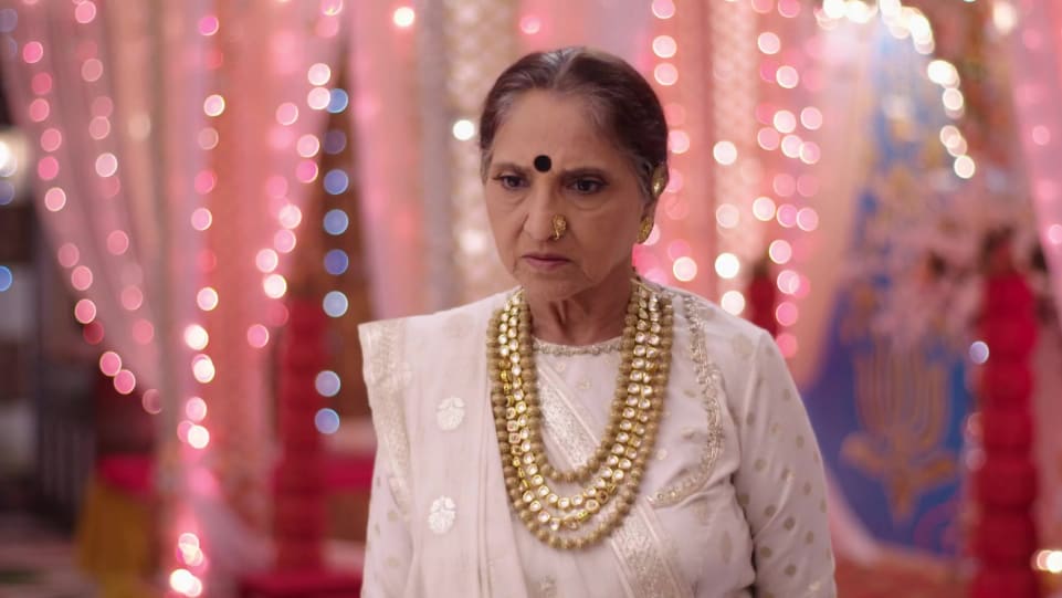 Actors Name Age Wiki Height Birth Place Career Details Hamari Bahu Silk Episode 74 2019 Charmboard Sarita joshi was born on october 17, 1941 in pune , maharashtra. charmboard