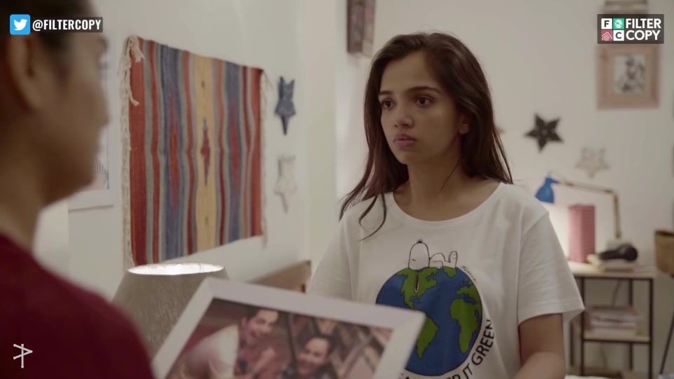 Ahsaas Channa Celebrity Style In Signs You Have The Best Roommate Filtercopy 2019 From Signs You Have The Best Roommate Charmboard Filtercopy ahsaas channa and barkha singh. tees