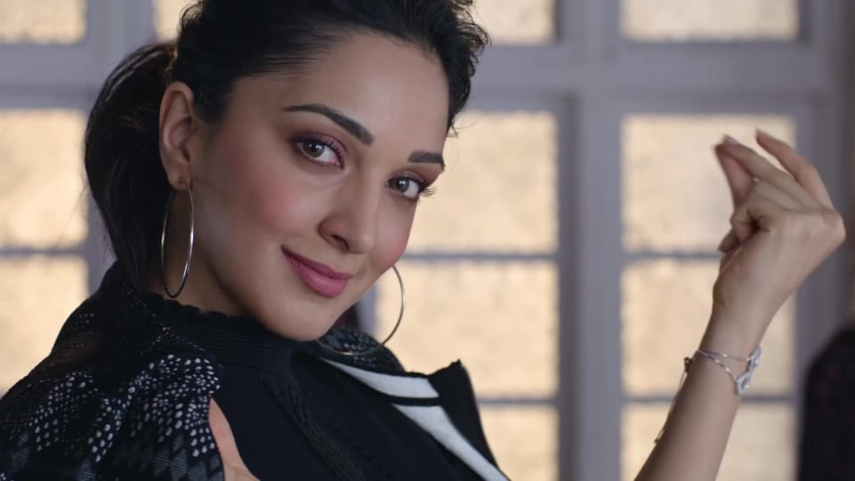 Vhdtikelquwohm Dipped in black hue, her attire was accentuated by intricate. https www charmboard com en style kiara advani outfits in collection label ritu kumar 2019 black jacket p cbve36jq6m8jq 1684392