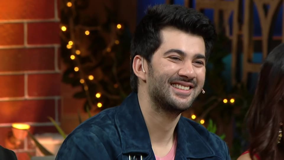 Karan Deol Celebrity Style In The Kapil Sharma Show Kapil Sharma Show 2019 From The Kapil Sharma Show Charmboard Kapil sharma in the year 2007 with first salon in goregaon, mumbai.