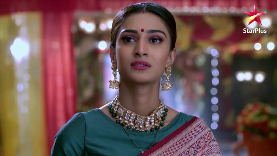 Erica Fernandes In Green Blouse Outfit Celebrity Clothing Charmboard #kzk #kasauti zindagi kay #karan singh grover #erica fernandes #aamina sheikh.