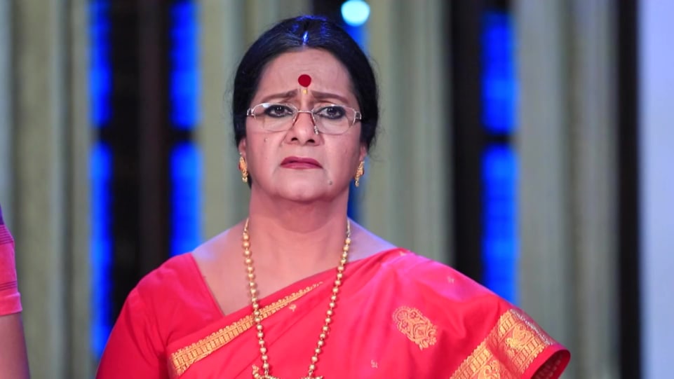 Asha Latha Celebrity Style In Episode 987 Naagini 2019 From Episode 987 Charmboard Aha nanna madweyanthe (1999) raveena tandon, ashalatha. saree