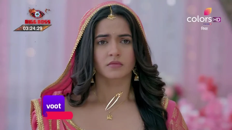 Meera Deosthale Celebrity Style In Vidya Vidya 2019 From Vidya Charmboard She has not become a teacher yet. saree