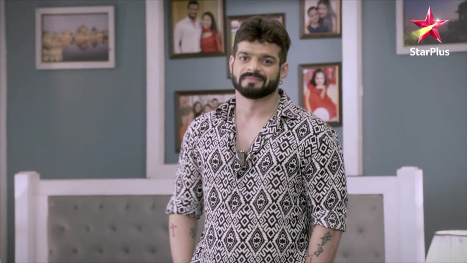 Karan Patel Celebrity Style In Journey With Raman Yeh Hai Mohabbatein 2019 From Journey With Raman Charmboard Raman bhalla aka karan patel in yeh hai mohabbatein returns home in a drunken state and ishita takes care of him. casualshirts