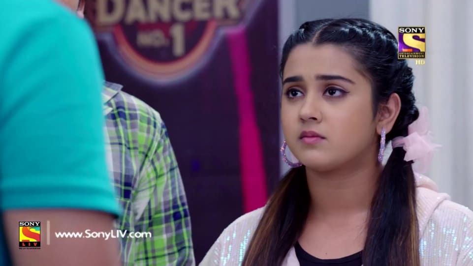 Roshni Walia Celebrity Style In Tara From Satara Episode Ep 85 2020 From Tara From Satara Charmboard Television actress roshni walia who currently plays the role of tara in tara from satara show will turn a year older on september. hoop
