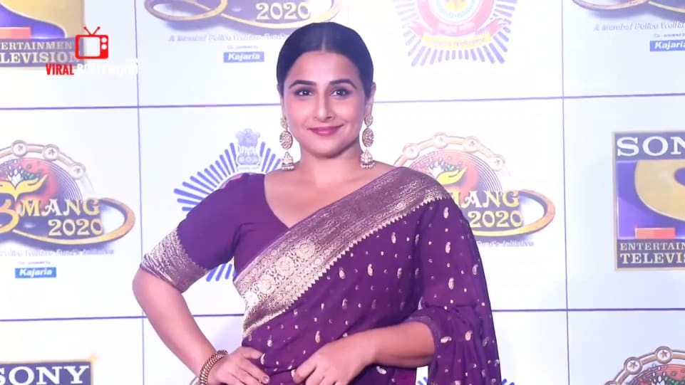 Vidya Balan Celebrity Style In Celeb Spotting Viral Bollywood 2020 From Celeb Spotting Charmboard Charmboard helps you discover style from popular culture, mainly video. saree