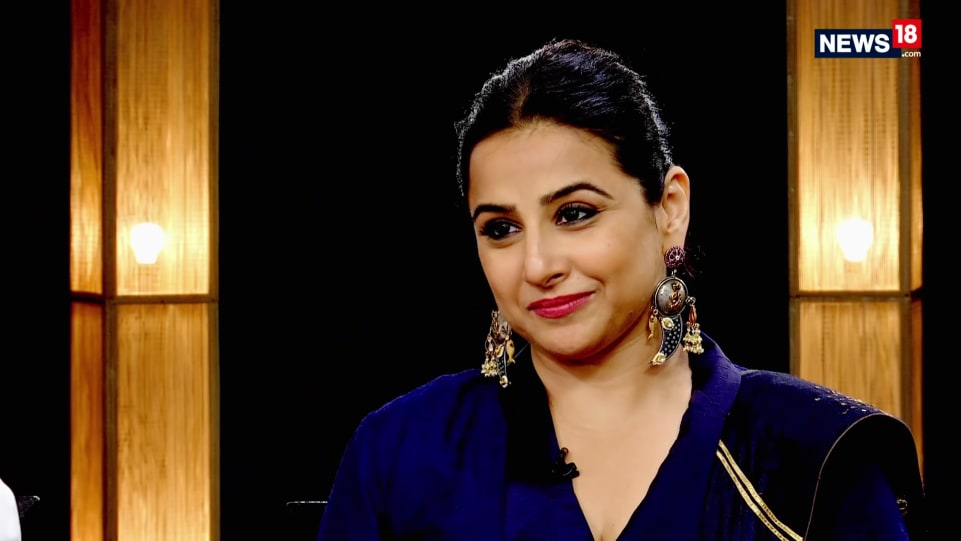 Celebrity Makeup Of Vidya Balan From Interview Cnn News18 2019 Charmboard Vidya balan total makeover in make up room with fashionable dress. charmboard