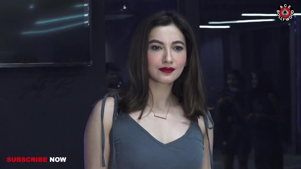 Celebrity Hairstyle Of Gauhar Khan From Celeb Spotting Ace Bollywood 2020 Charmboard Gauhar khan, sunglasses women, hairstyle, stylish, pictures, beauty, fashion, hair job, moda.