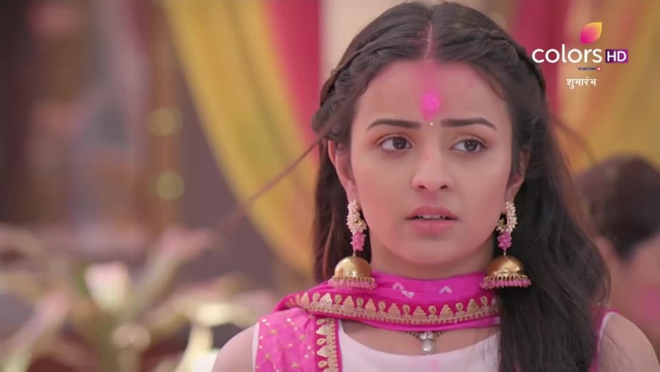 Mahima Makwana Celebrity Style In Promo Shubharambh 2020 From Promo Charmboard I am mahima makwana, view portfolio. mangalsutra