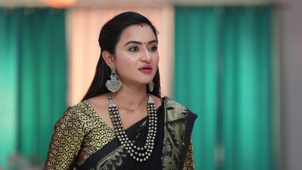 Actors Name Age Wiki Height Birth Place Career Details Sembaruthi Episode 747 2020 Charmboard She made her acting debut in the tamil film nanbenda along with nayanthara, directed by jagadish and produced by udhayanidhi stalin. charmboard