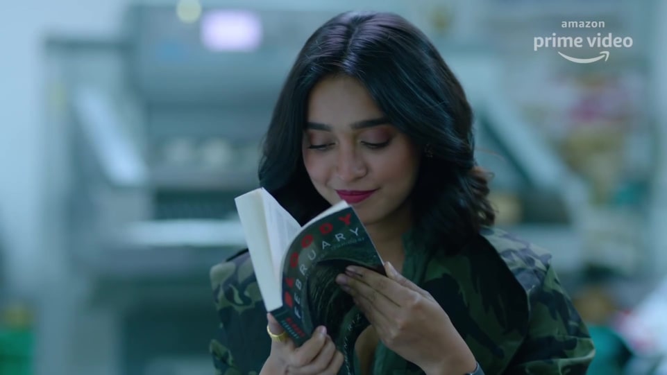 Sayani Gupta Bio Jacket
