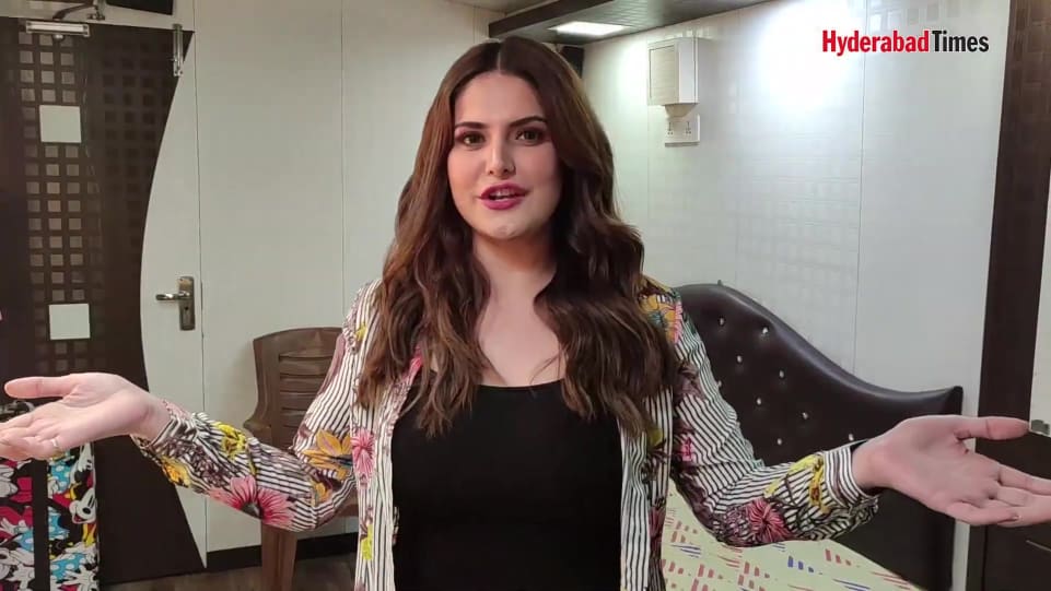 Celebrity Makeup Of Zareen Khan From Interview Hyderabad Times 2019 Charmboard Bollywood actress zareen khan, who is popular for her role in salman khan's veer, is making her in a recent interview with the times of india, zareen khan opened up about her new journey in the. gown